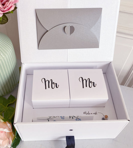 Mr & Mr Premium-Geschenkset "Happy Hearts" zur Hochzeit mit Inhalt - 7 teilig