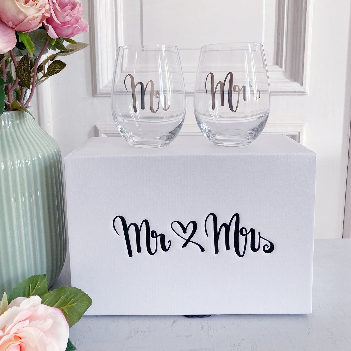 Mr & Mrs  Premium-Geschenkset "Happy Hearts" zur Hochzeit mit Inhalt - 7 teilig