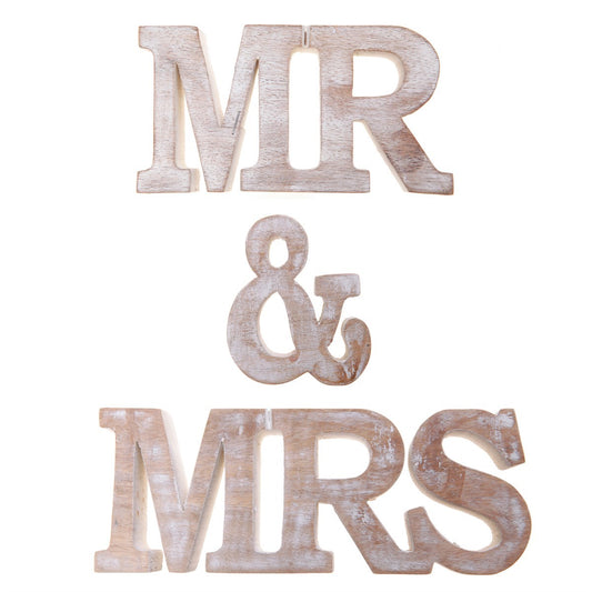 Wooden letters Mr &amp; Mrs decoration